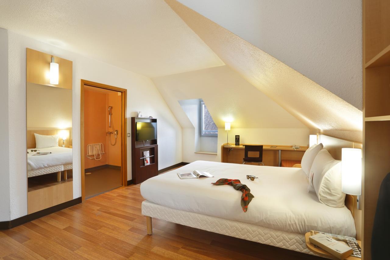 ไอบิส เอต็องป์ Hotel เอตอมป์ส ภายนอก รูปภาพ